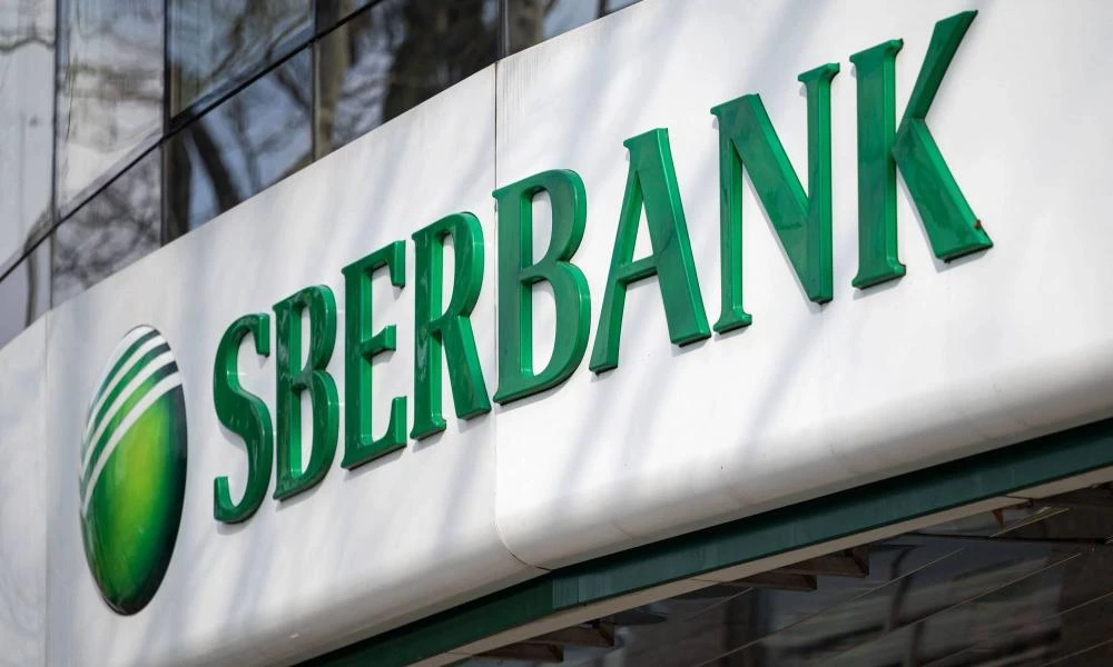 Sberbank: Η ρωσική οικονομία θα χρειαστεί μια δεκαετία για να επιστρέψει στα επίπεδα προ των κυρώσεων